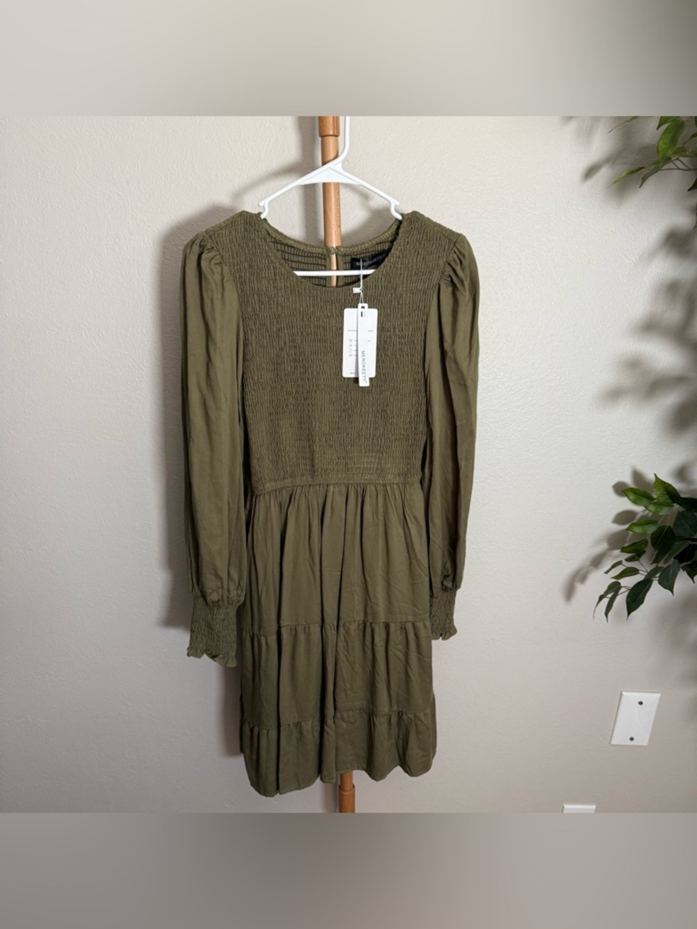 Merokeety Olive Green Long Sleeve Smocked Mini Dress Women’s Size Small NWT